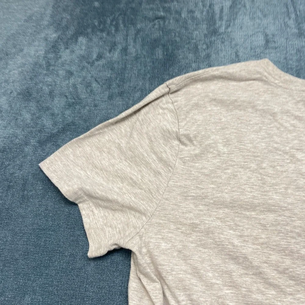 Banana Republic One Earth One Home T-Shirt Mens Large Heather Gray Classic Tee